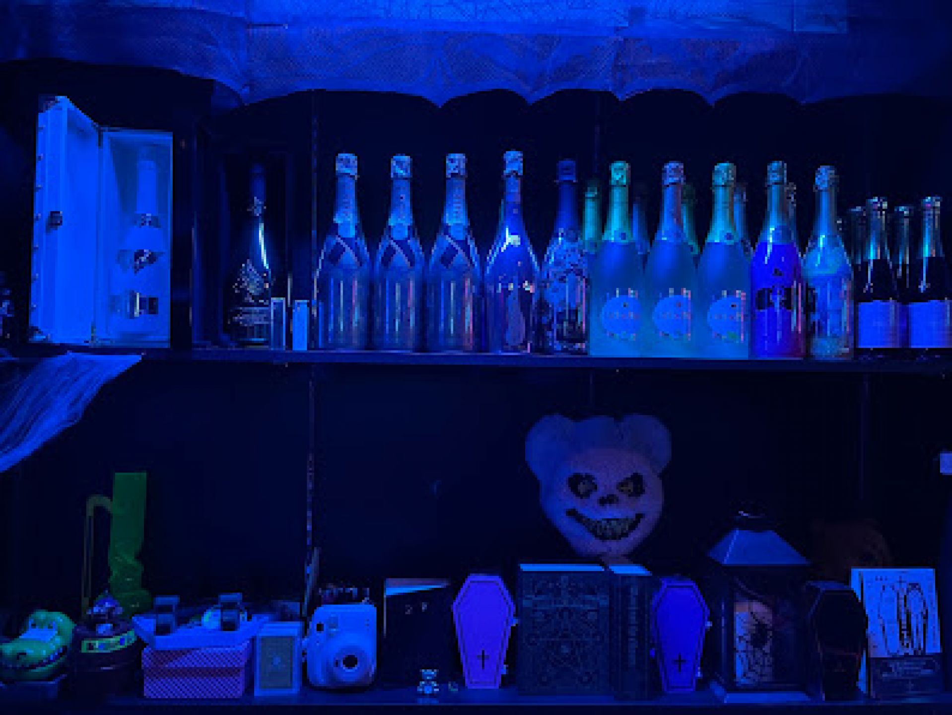 魔界コンセプトバー EBLIS（イブリース）の店舗画像