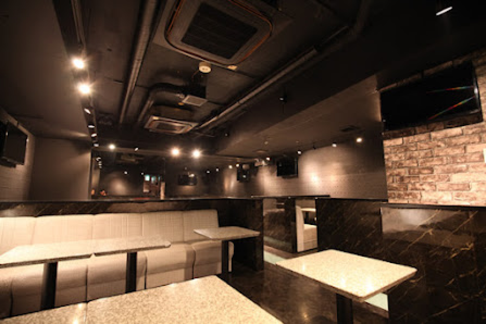 フリージア尼崎（Freesia）の店舗画像
