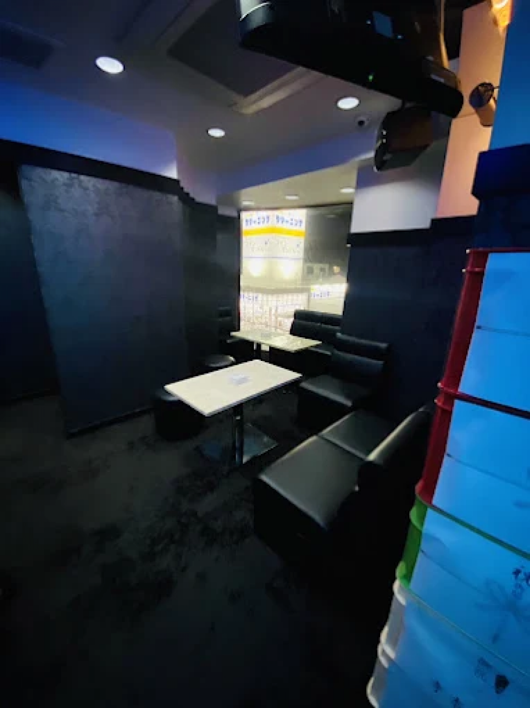 Cross Lounge Re:Base（リ・ベース）の店舗画像