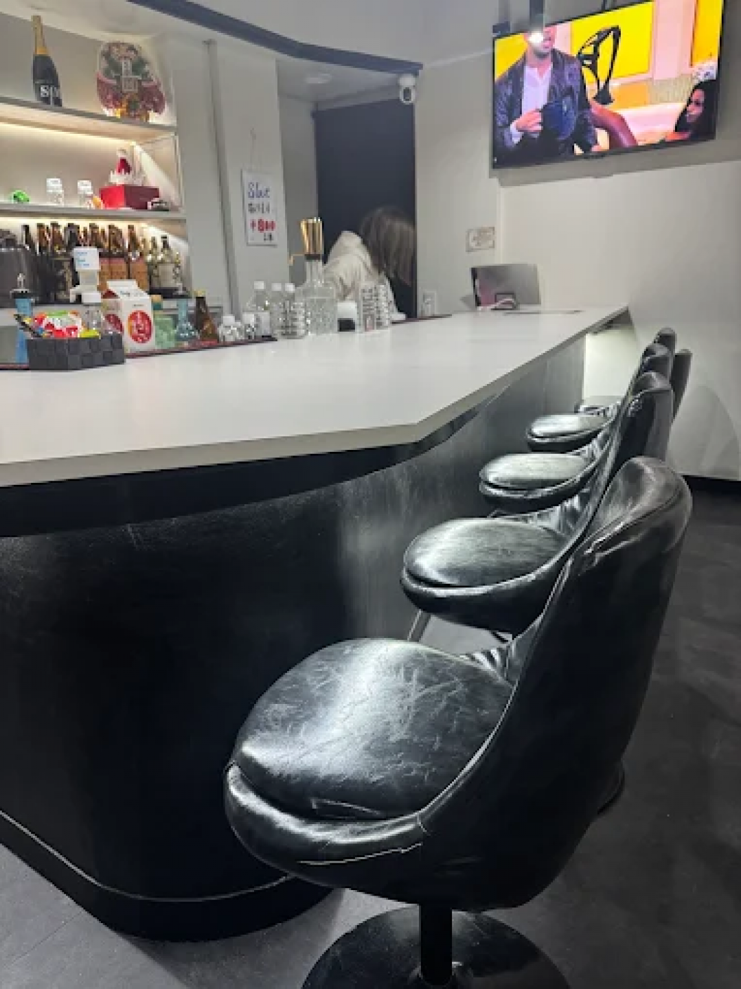 Karaoke & Bar SOLA（ソラ）の店舗画像