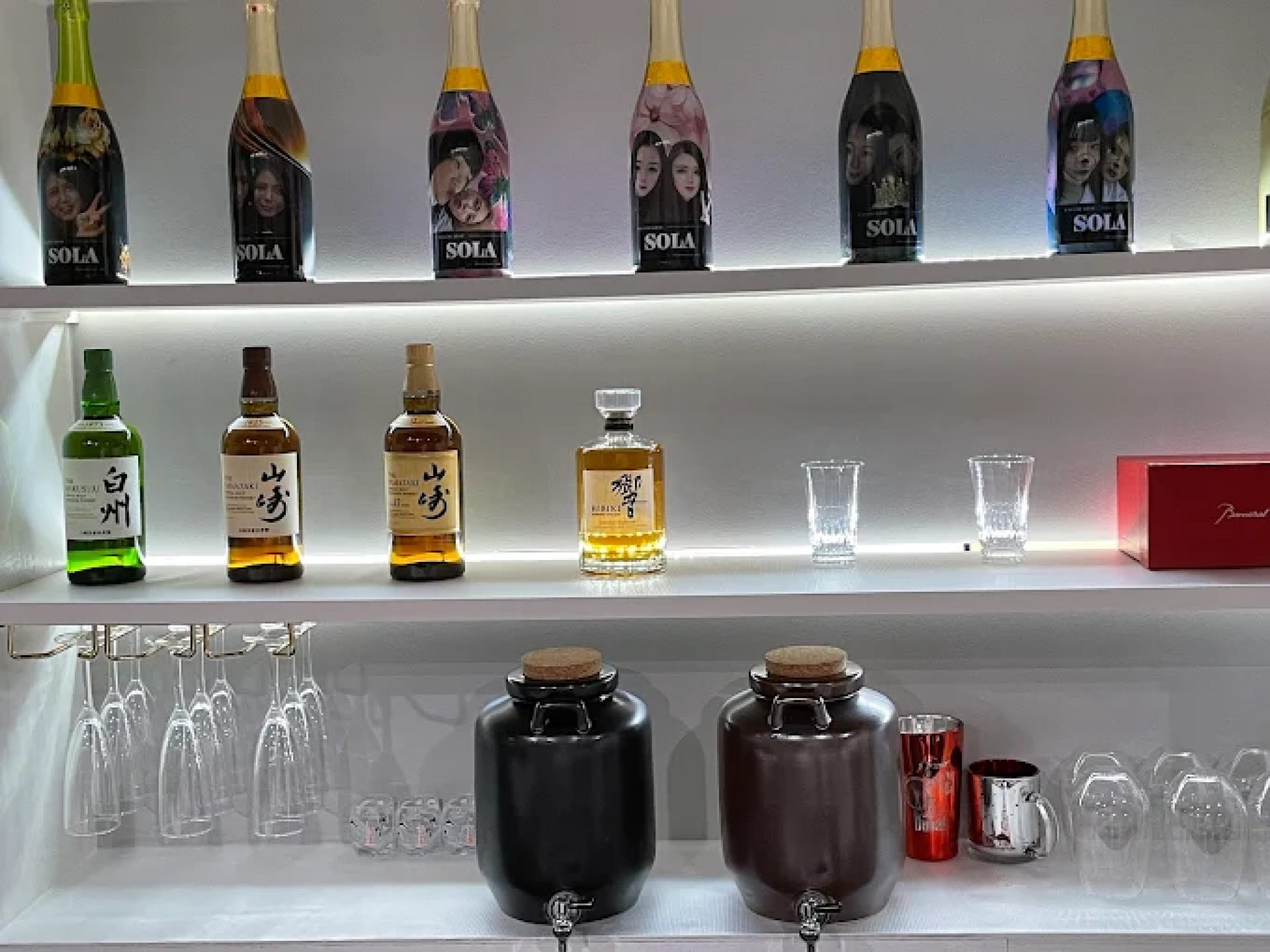 Karaoke & Bar SOLA（ソラ）の店舗画像