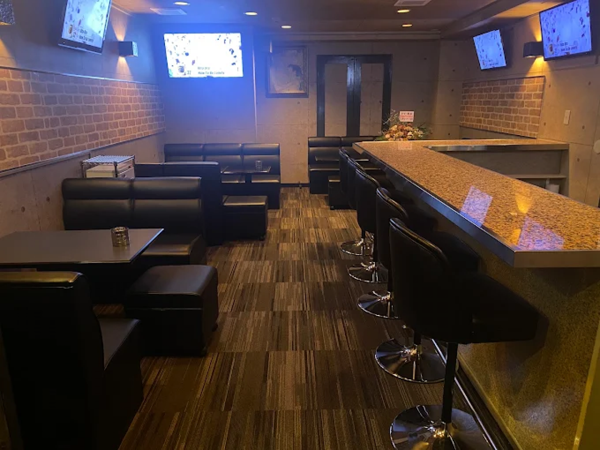 Lounge EXCEED（エクシード）の店舗画像
